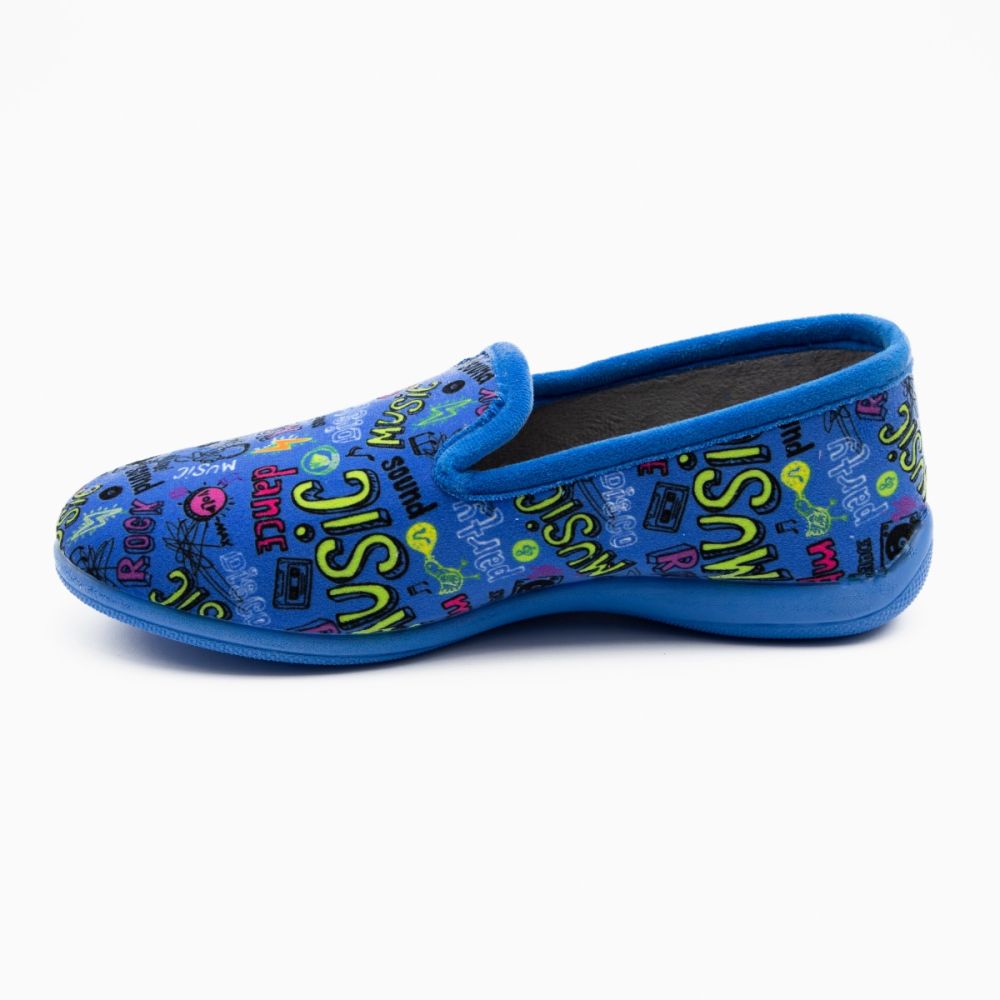 Zapatilla cerrada musica