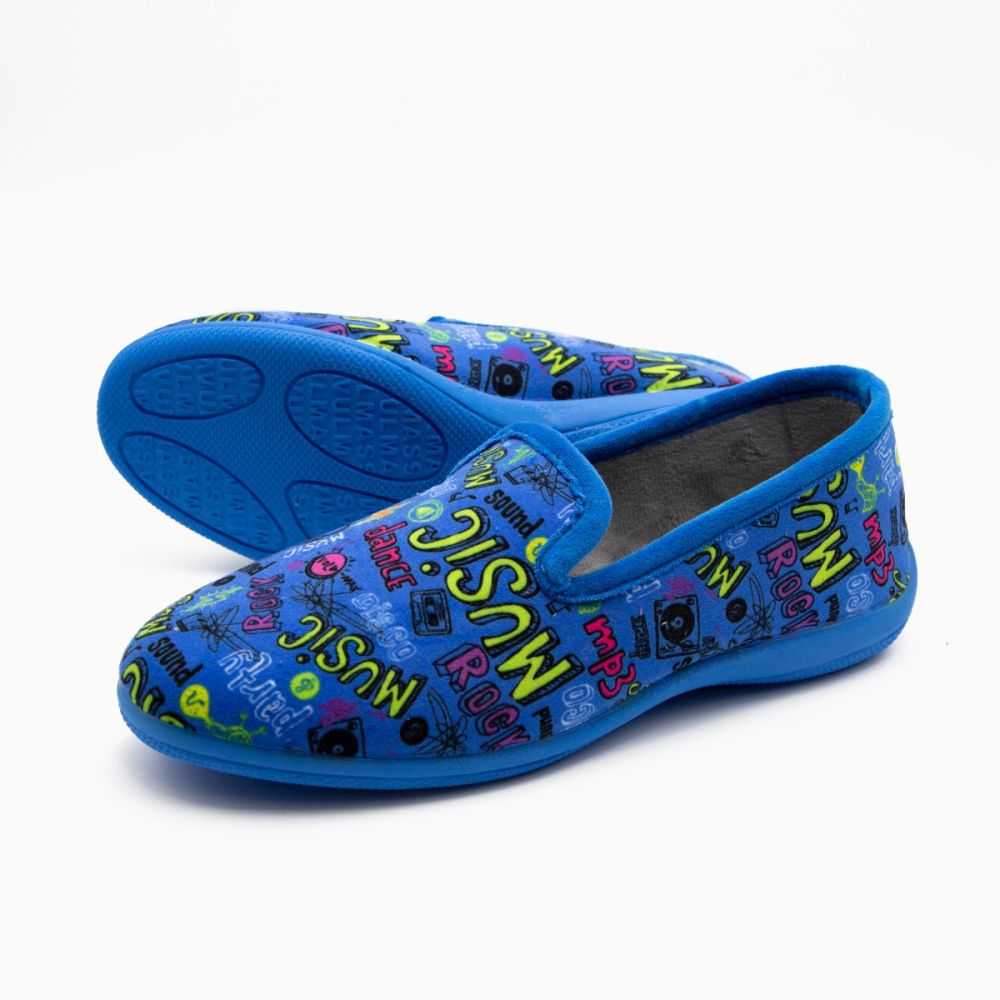 Zapatilla cerrada musica