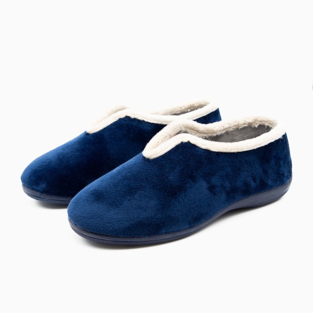 Zapatilla cerrada borreguito