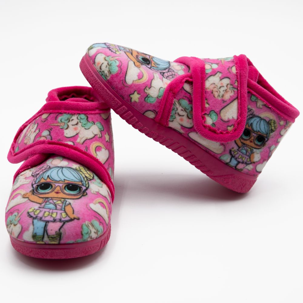 Zapatilla muñeca