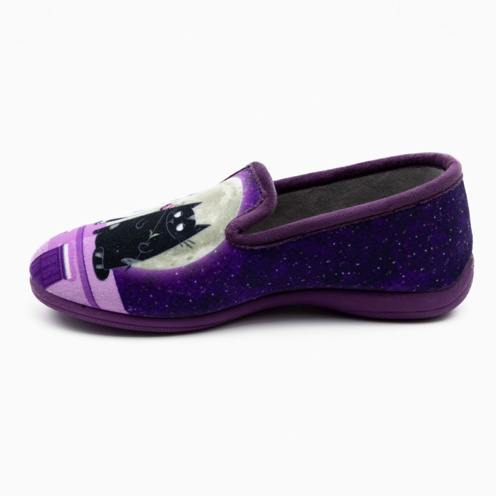 Zapatilla gatos enamorados